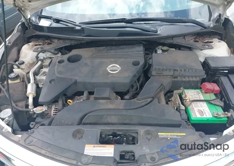 2015 Nissan Altima 2.5 S z USA, uszkodzony, nr VIN 1N4AL3AP5FC164317